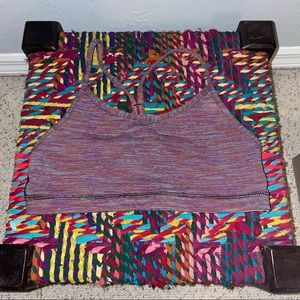 Lululemon sports bra! Size 4